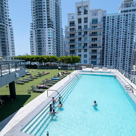 Luxurious King Bed Suite In Downtown Miami Exterior photo
